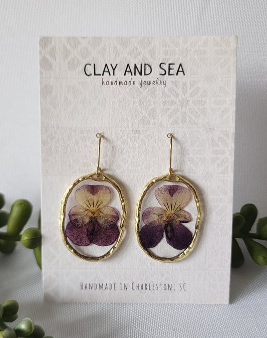 Real Pressed Flower Earrings in Pansy
